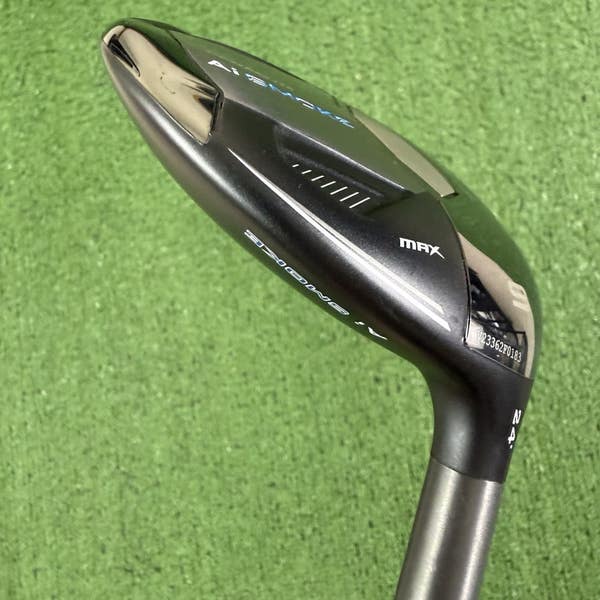Product Display 2024 Callaway Paradym Ai Smoke Max Driver at
