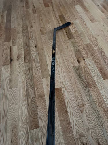 Intermediate custom Bauer Vapor Flylite Right Handed Hockey Stick P92 55 Flex (Used)