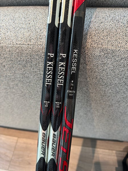 Senior Bauer Custom Right Handed Hockey Stick 75 Flex Pro Stock (New)