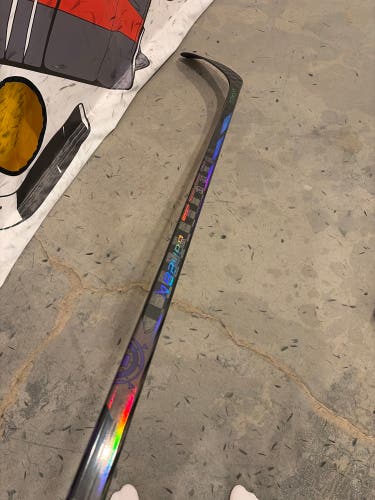 Intermediate Bauer Proto-R Right Handed Hockey Stick P28 65 Flex (Used)