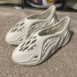 Yeezy foam runner white size 11