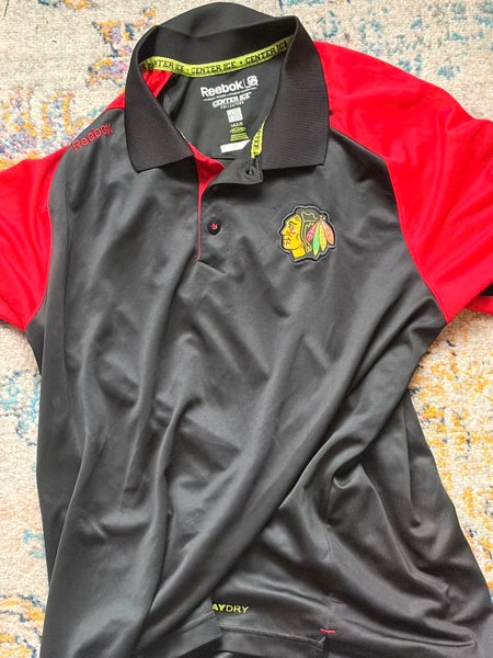 Chicago Blackhawks Black Large Men's Reebok Shirt (Used)