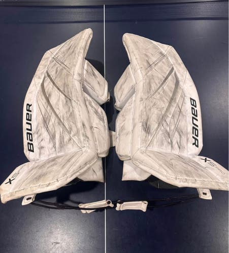 Medium Bauer Vapor X5 Pro Goalie Leg Pads (Used)