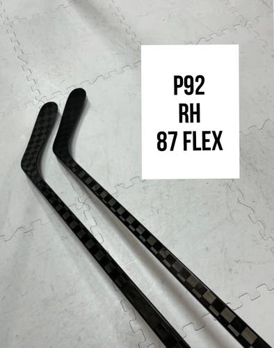 Senior(2x)Right P92 87 Flex ProBlackStock™ Unbranded Blackouts Pro Stock Nexus Hockey Sticks