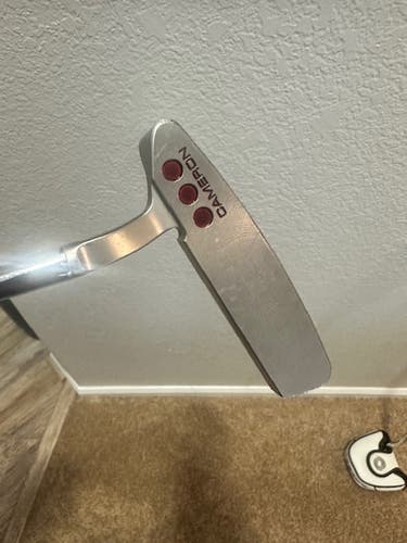 Unisex Scotty Cameron Select Newport 2.5 Right Handed Putter (Used)