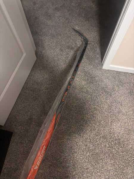 Senior Bauer Nexus Tracer Right Handed Hockey Stick P92 77 Flex Pro Stock (New)