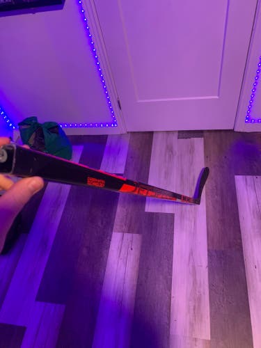 Intermediate CCM JetSpeed Team Left Hand Hockey Stick P29 55 Flex (Used)