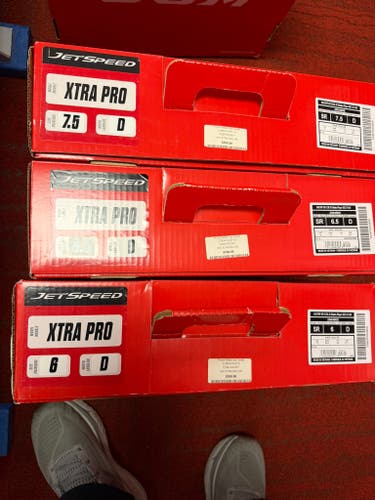 *BRAND NEW PRO SHOP SALE* CCM JetSpeed XTra Pro Hockey Skates Size 6 (New)