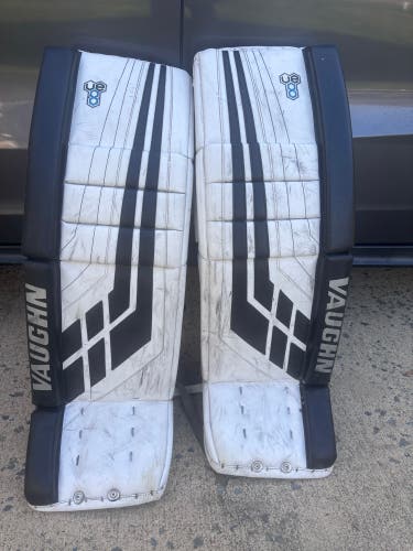 32" Vaughn Velocity V8 Goalie Leg Pads (Used)