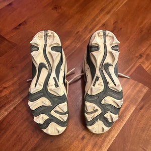 White Kid's 5Y (Big Kids / Youth) Nike Air Diamond Low Top (Used)