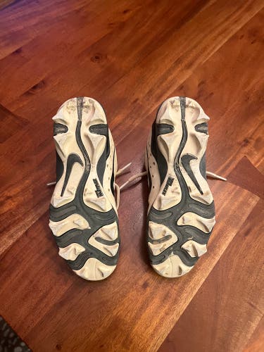 White Kid's 5Y (Big Kids / Youth) Nike Air Diamond Low Top (Used)