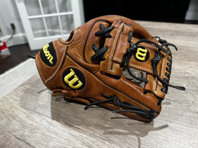 Wilson A950 RH Baseball Glove 11.5" (Used)