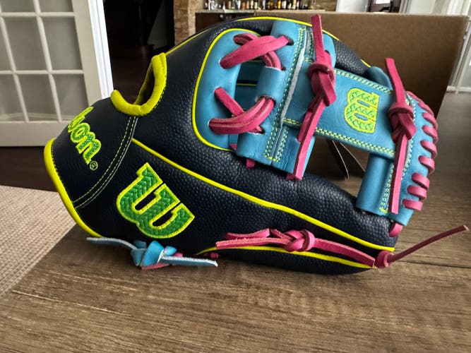 Wilson A2000 RH Infield Baseball Glove 11.5" (New)