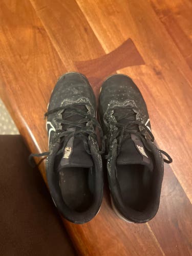 Black Kid's 5Y (Big Kids / Youth) Nike FastFlex Low Top (Used)