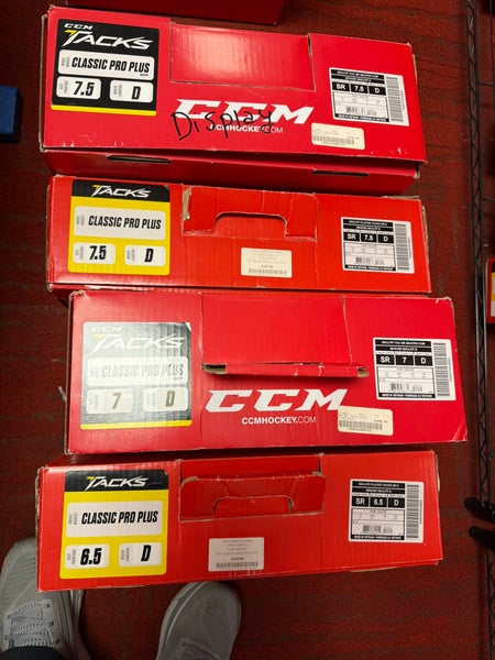 *New in Box-Proshop Sale* CCM Classic Pro+ Hockey Skates Size 7 (New) BLACK STEEL