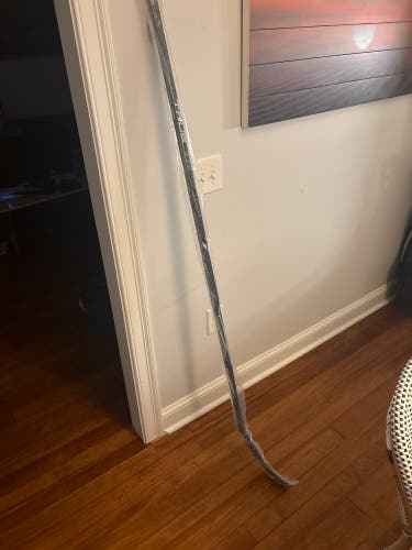 Senior True Right Handed Hockey Stick 85 Flex (New)