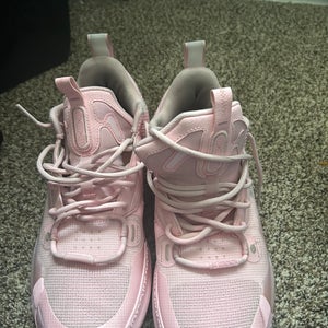 Men's Size M 11.0 (W 12.0) Shoes (Used)