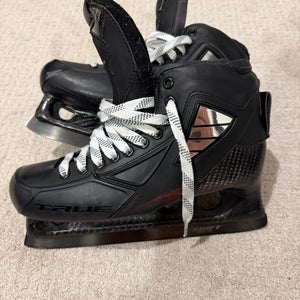 True One Piece Hockey Goalie Skates Regular Width 8 (Used)