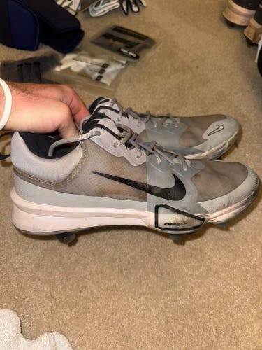 Nike Trout Baseball Cleats Size 12 Metal (Used)