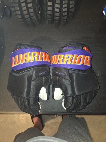 Reading Royals Warrior Covert Gloves 14" (used)