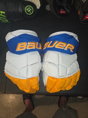 Buffalo Sabres Mittelstadt Bauer Supreme Ultrasonic Gloves 14" (new)