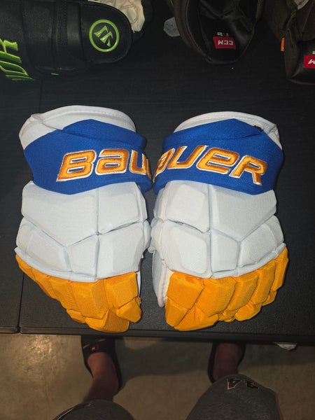 Buffalo Sabres Mittelstadt Bauer Supreme Ultrasonic Gloves 14" (new)