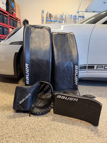 Medium( 34”) Bauer Mach Goalie Pad set