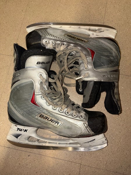 Black/Gray 2013 Bauer Vapor X30 Hockey Skates Regular Width 9.5 (Used)