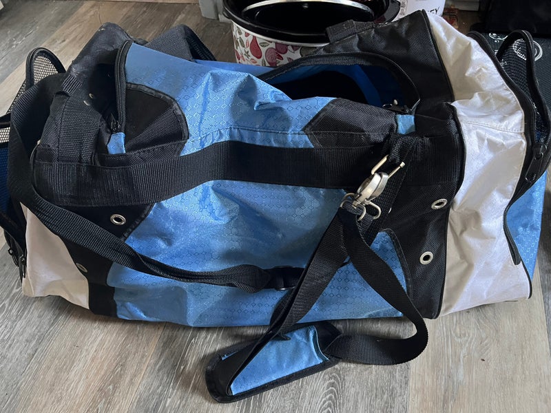 Lacrosse Unlimited duffel style Gear Bag (Used)