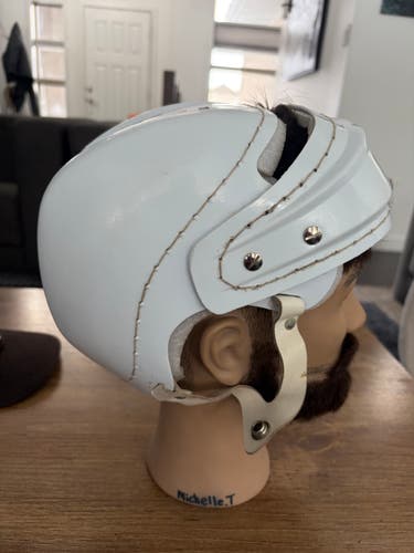 Medium CCM Helmet (Used)