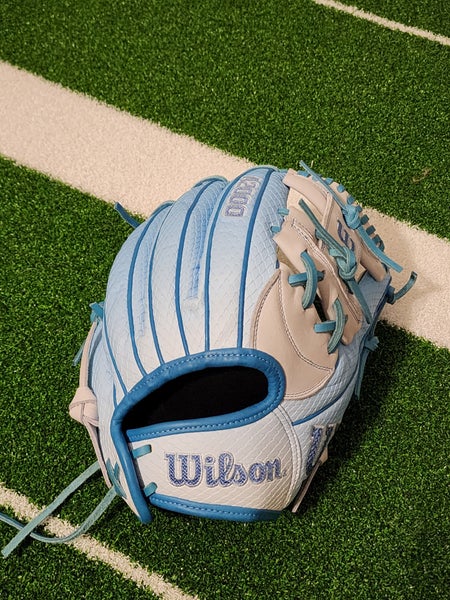 2025 Wilson RH Infield Softball Glove 12" (New)