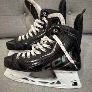 2025 CCM JetSpeed FT8 Pro Black Hockey Skates Regular Width Pro Stock 7 3/4 (Used)