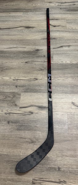 Senior CCM JetSpeed FT7 Pro Right Handed Hockey Stick P28 65 Flex (New)
