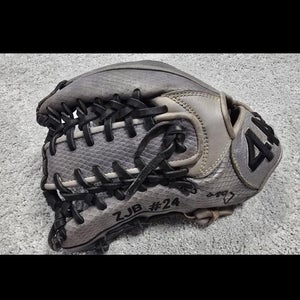 44 Pro 44 Baseball Glove (Used) Youth