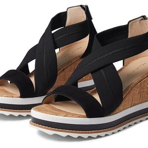 Pelle Moda Medina Sandals Women's US 9 Black Crisscross Strap Wedge Heel ZPO1909