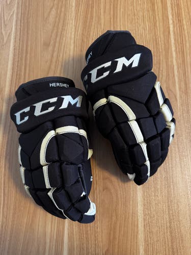 CCM HG12 Gloves 15" Pro Stock (New)