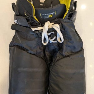 Junior small Bauer Supreme 3S hockey pants