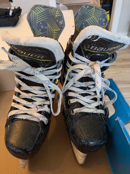 Size 3 fit D Bauer Supreme M40