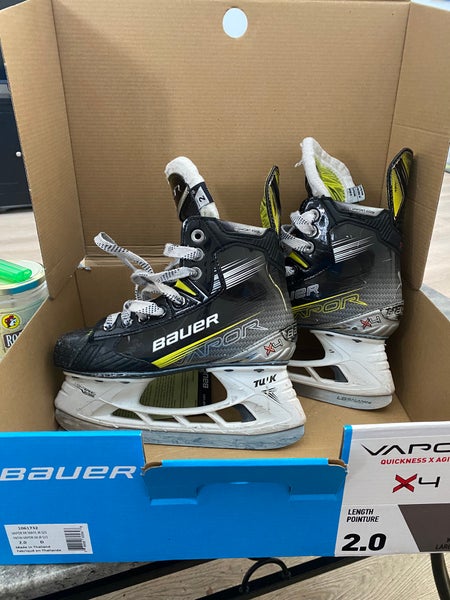 2023 Bauer Vapor X4 Hockey Skates Regular Width Size 2 (Used)