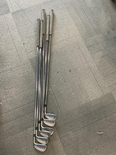 Used Titleist 981 Mens Iron Set RH 4I-9I 11614-S000233267