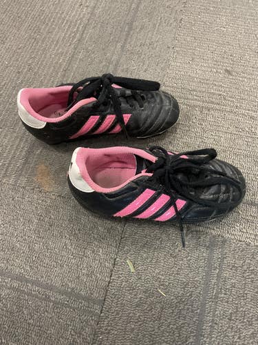 Used Adidas Soccer Cleats Black And Pink Youth 11.5 11614-S000233262