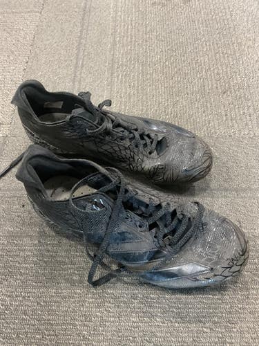 Used Adidas SOCCER CLEATS Soccer Cleats Black Junior 04 11614-S000233261