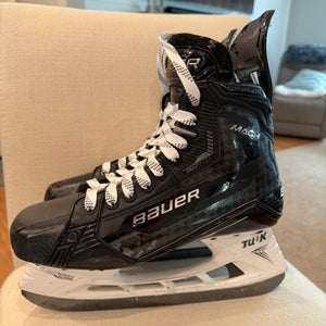 2022 Bauer Supreme Mach Hockey Skates 8.5 (Used)