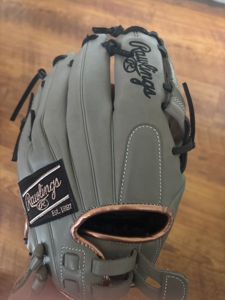 2025 Rawlings R9 RH Softball Glove 11.5" (Used)