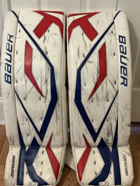 35" Bauer Supreme One100 Goalie Leg Pads (Used)