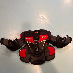 Medium CCM Extreme Flex Shield E2.9 Goalie Chest Protector (Used)