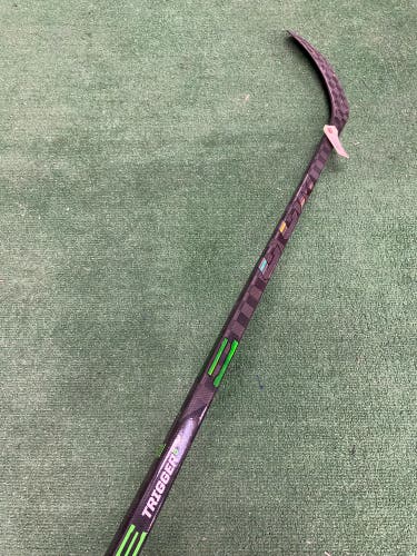 CCM Ribcor Trigger 5 Pro - P29 85 flex right handed