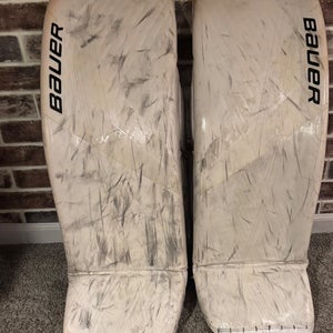 Medium Bauer Ultrasonic Goalie Leg Pads Pro Stock (Used)