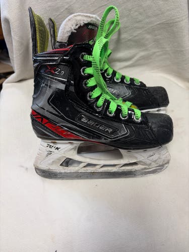 Bauer Vapor X2.9 Hockey Skates Size 1.5 (Used)