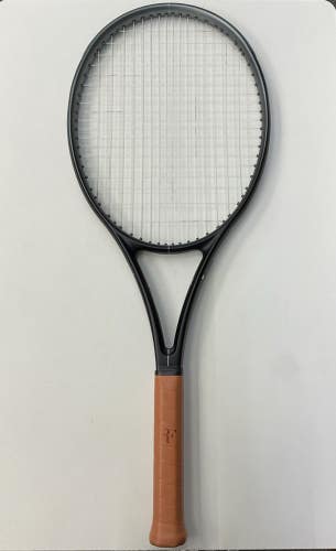Used Wilson RF 01 Grip Size 4 1/8